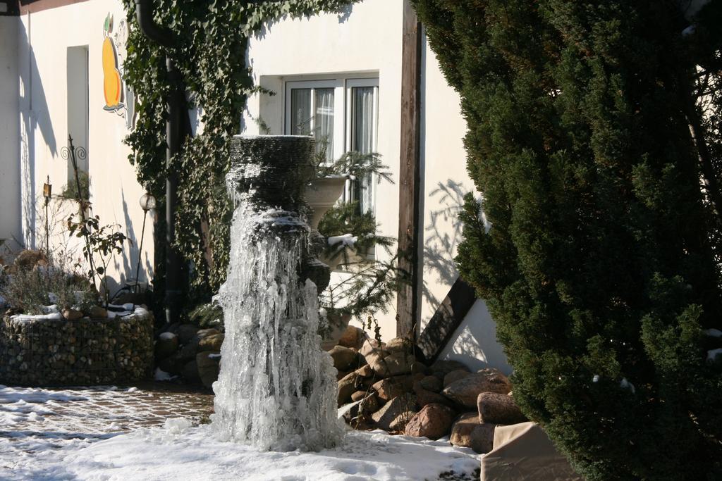 Romantik Landhaus & Pension Klaps Liebling Люббен Экстерьер фото